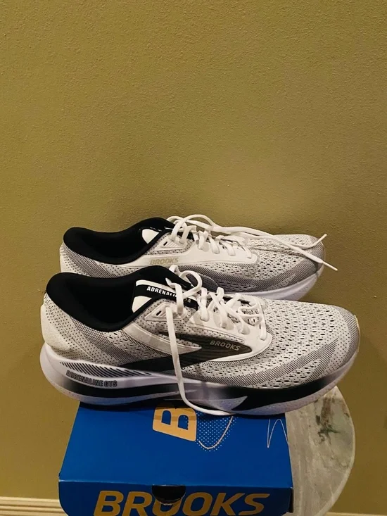 Brooks adrenaline GTS 24 size 14 Brooks Men's White and Black Athletic Shoes - Picture 3 of 8